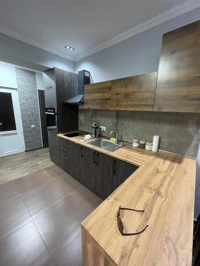 One Central Apartment Yerevan Exterior photo