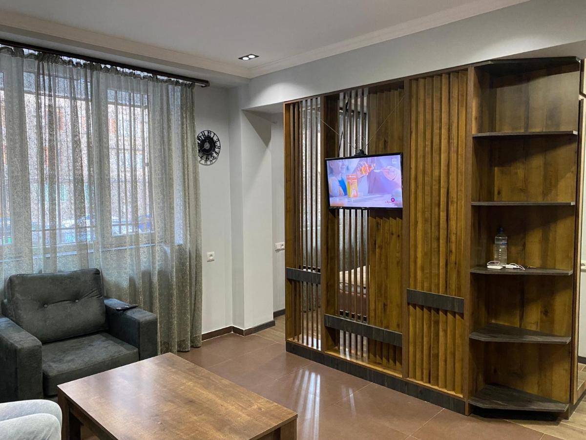 One Central Apartment Yerevan Exterior photo